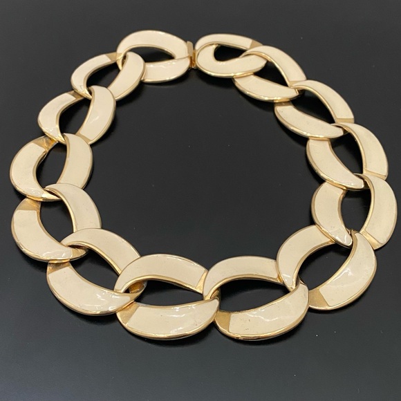 Vintage Unsigned Enameled Cream Gold-tone Chunky Chain Necklace 138g. - Picture 4 of 15